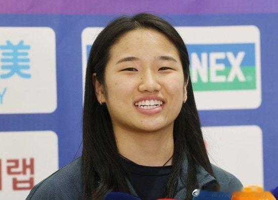 【韩媒】安洗莹：要突破所有针对自己的限制…虽然越来越难，但也越来越有趣，我不会倒