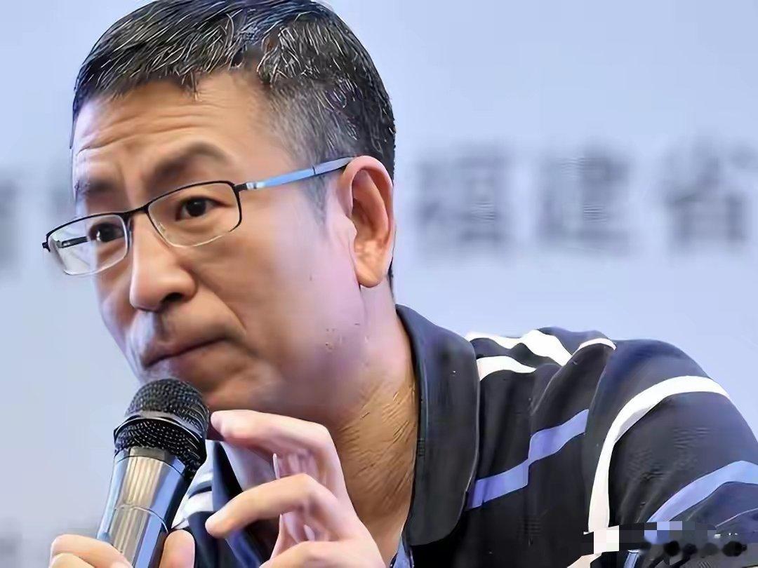 白岩松没想到，原本儿子剑桥毕业已经够欣慰了，如今幸福又升级了 ​​​