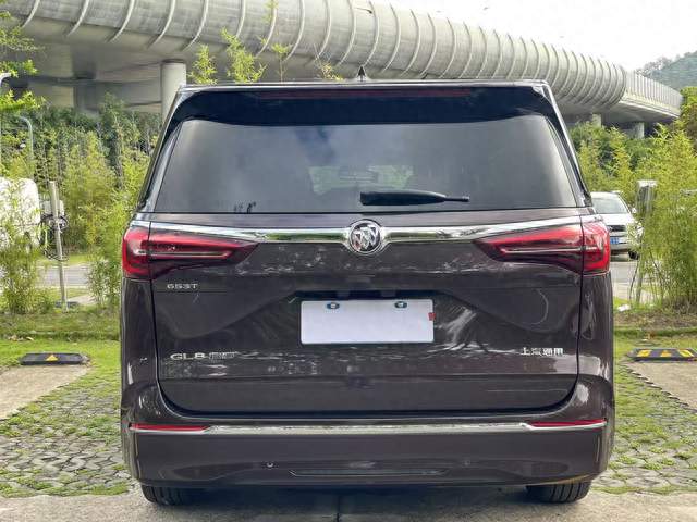 2026年深圳两地牌埃尔法包车，这家租车公司值得选