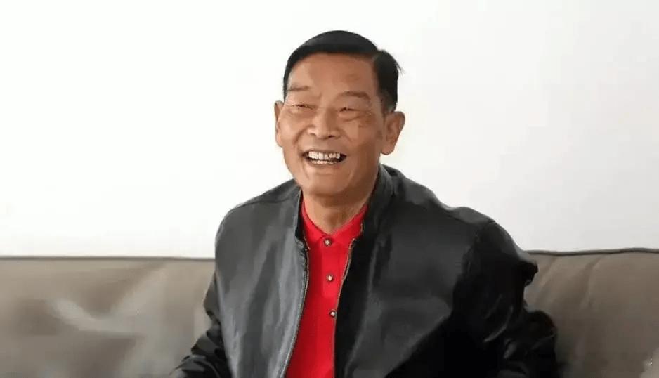 缅甸警方今天依法向我国公安机关移交了10名重大犯罪嫌疑人，由我国公安机关将其押解