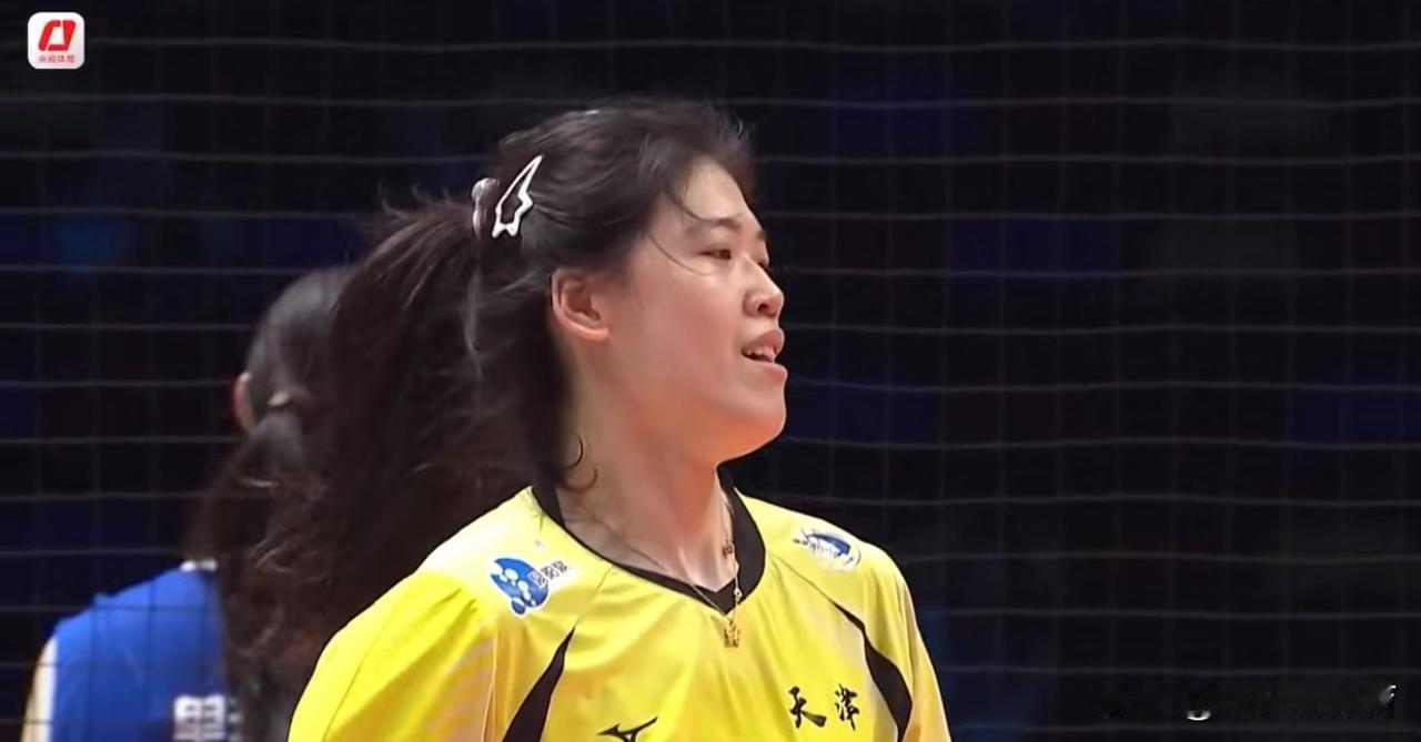 李盈莹怒砍27分[流泪][流泪]今天是世界级主攻的风采！感觉又看到了巴黎奥运会那