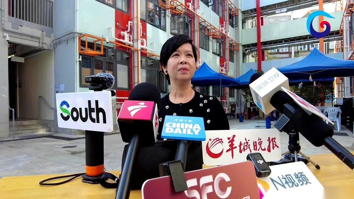 房子有1400套。中转屋上千个。说白了，管够。
但每次看到这种新闻，我都不关心前