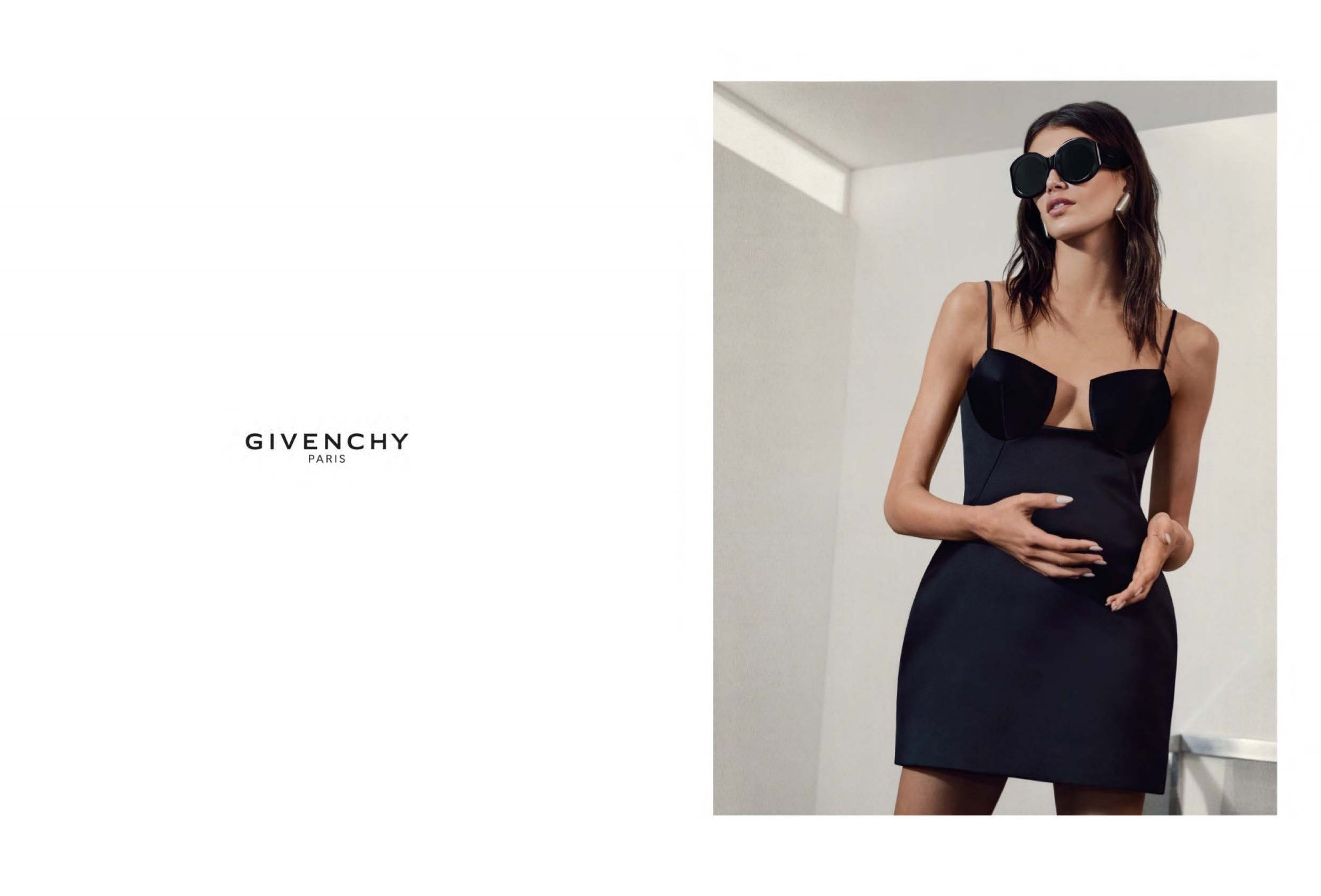 Givenchy 2026年春夏成衣广告大牌广告 春季：演员：Rooney Ma