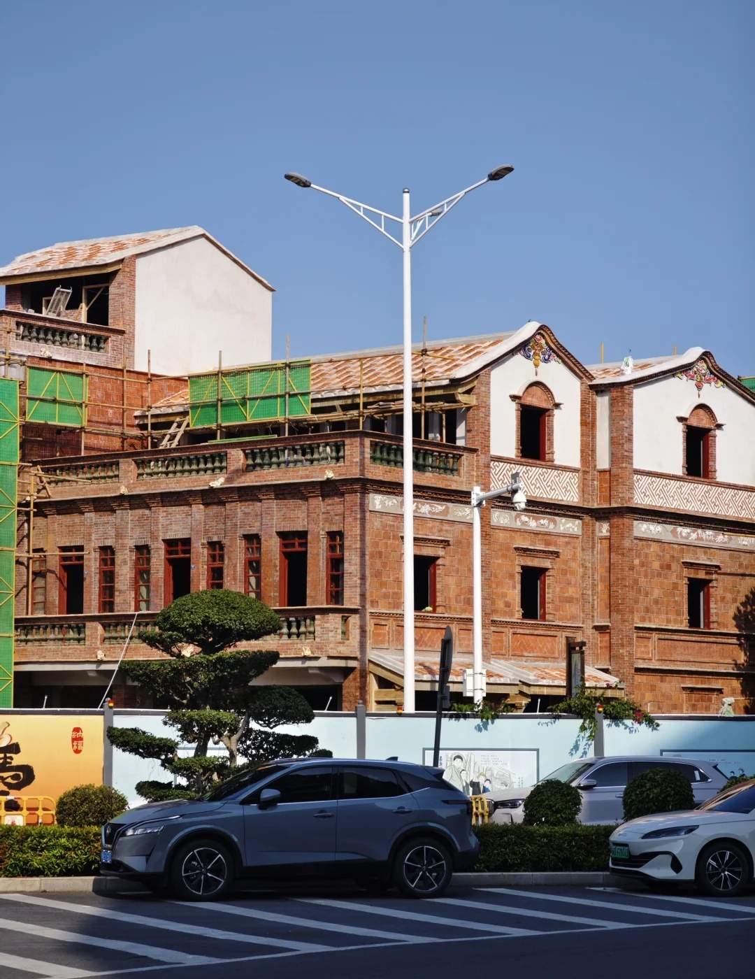 同安古城改造，效果还是不错的。。。虽然目前只是路口一个点，如果这一整片老街都能这