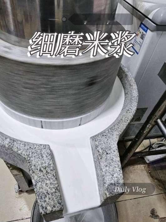每天5点准时磨米浆，只为新鲜。