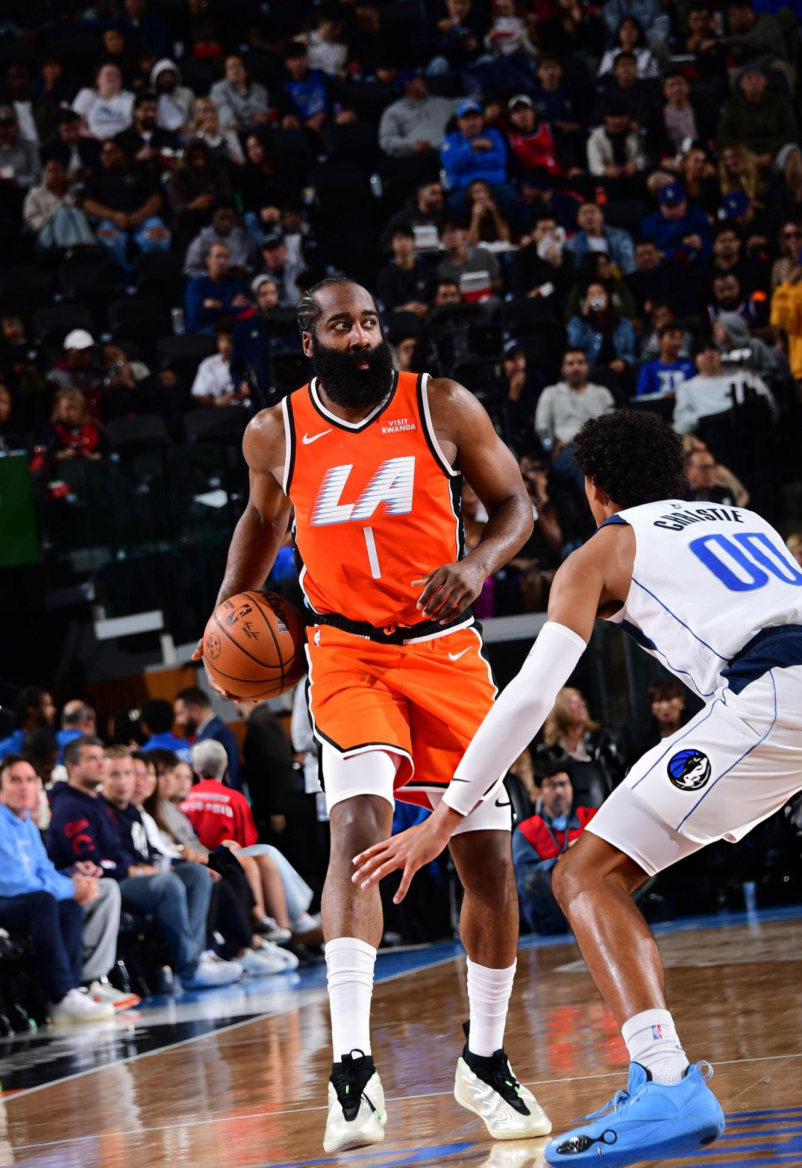 哈登第三节拯救了快船连拿10分新赛季篮不住我的观赛搭子