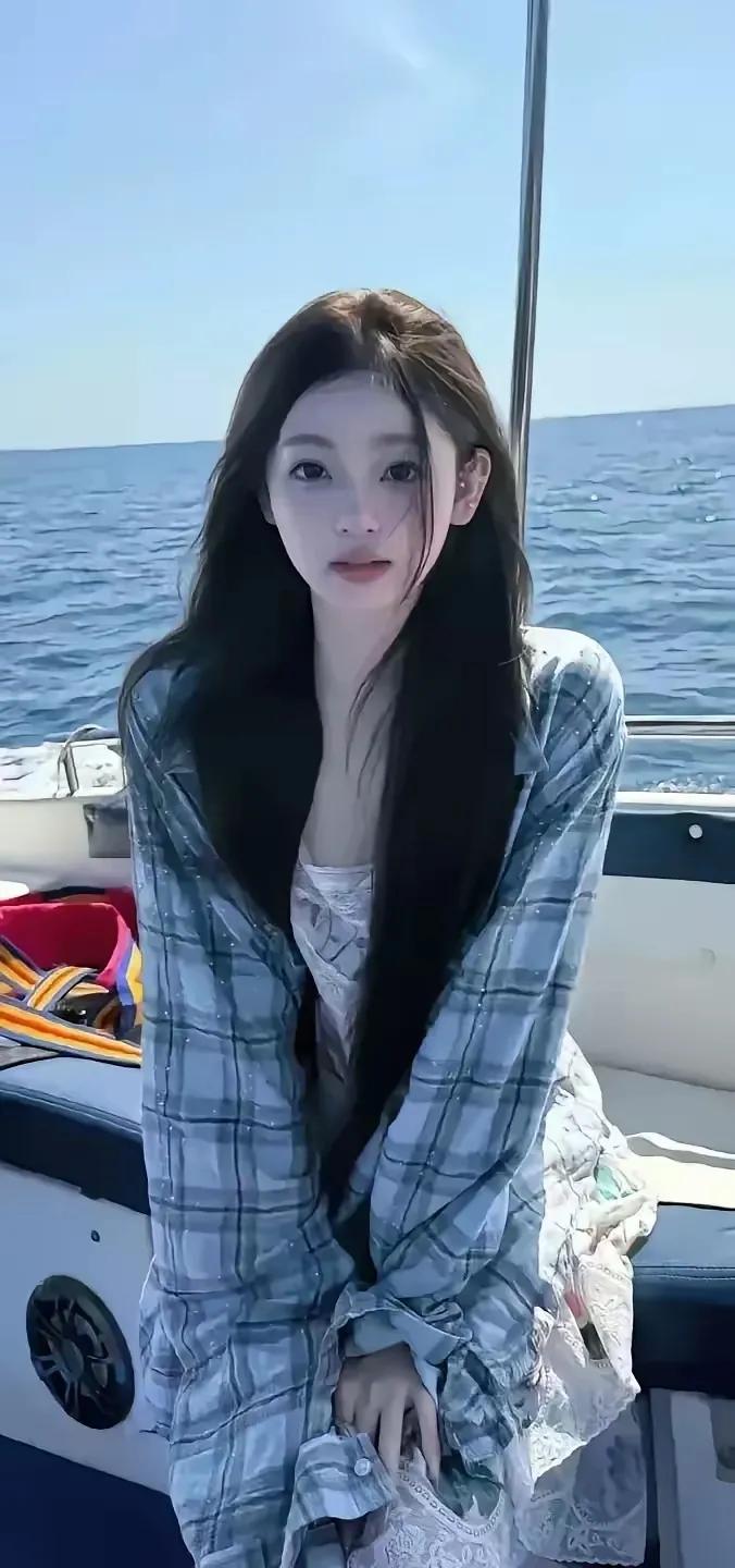 王思聪的恋爱模式其实早就被看透了。
每次都是同样套路，带着女友满世界玩，买包买表