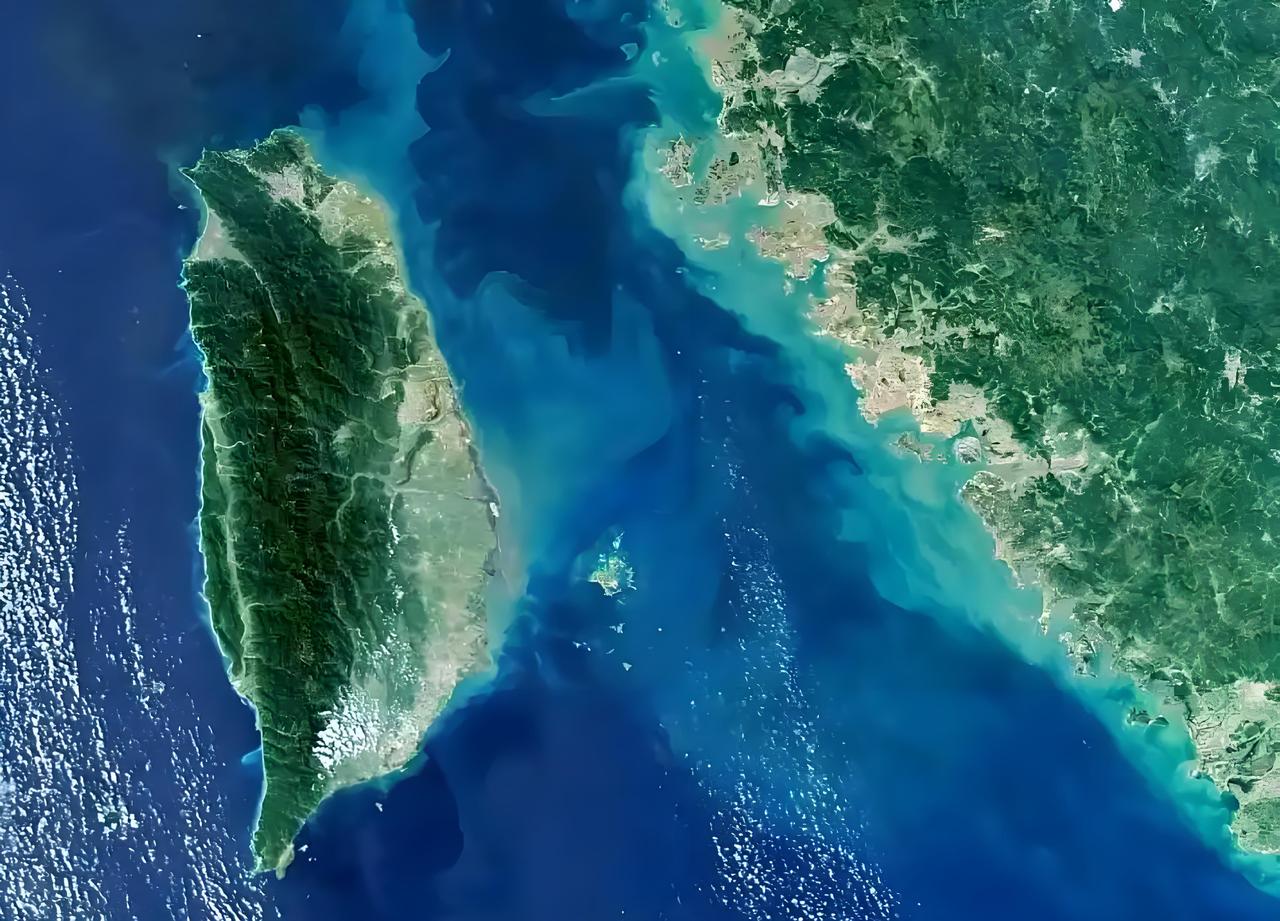 外国别瞎插手台湾问题！中国这几招，直接让他们哑火 以前总有人拿台湾说事，动不动就