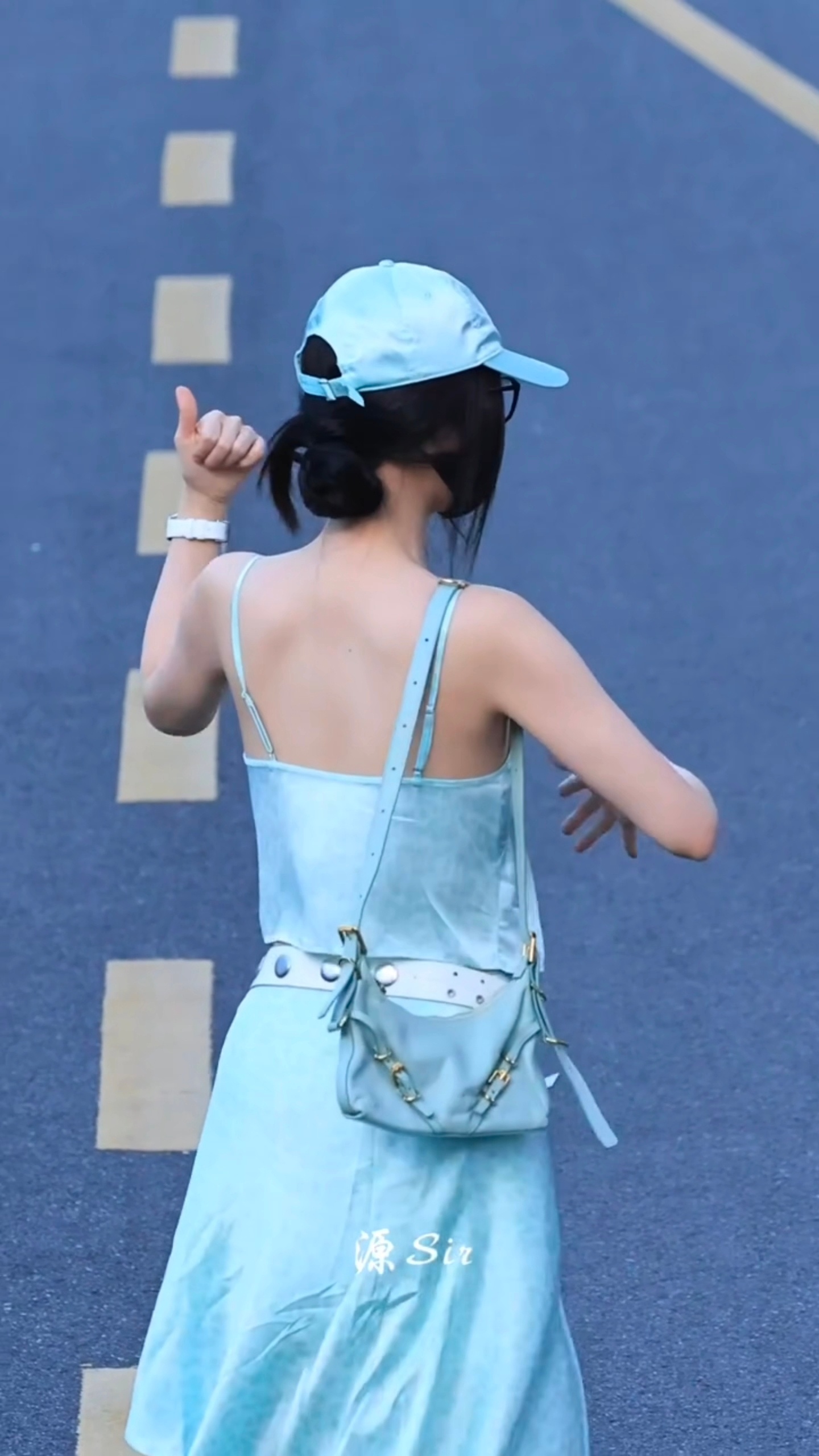 宝宝弹琵琶呀 ​​​