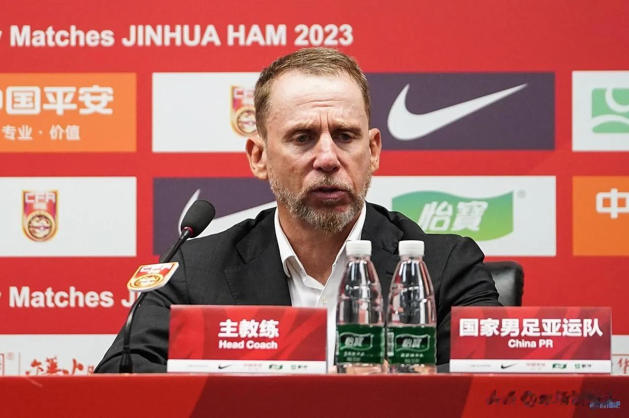 国足亚运队1：0卡塔尔，赛后主帅久尔杰维奇说出了心里话——对3人很满意，对3人很