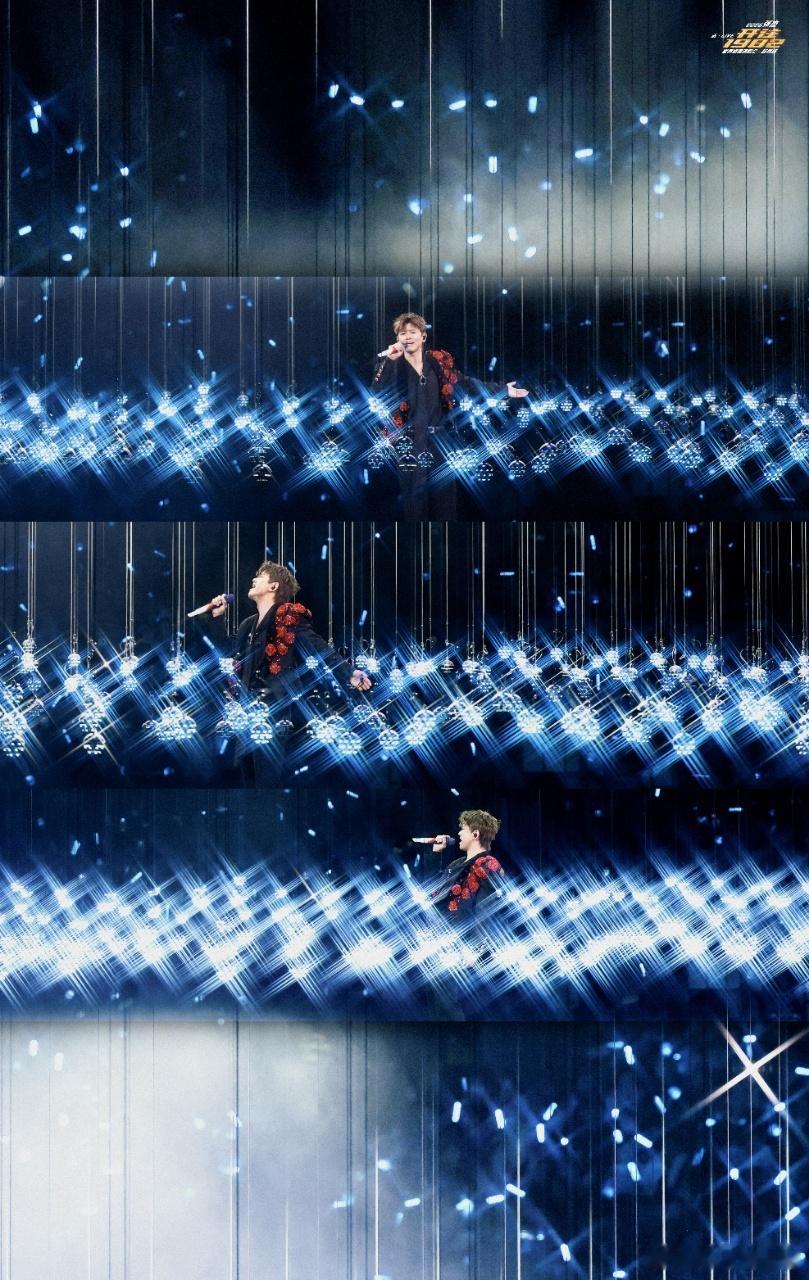 张杰逆战一开口就是回忆张杰未LIVE巡回演唱会 成都连开三场太宠粉了！唱跳舞台全