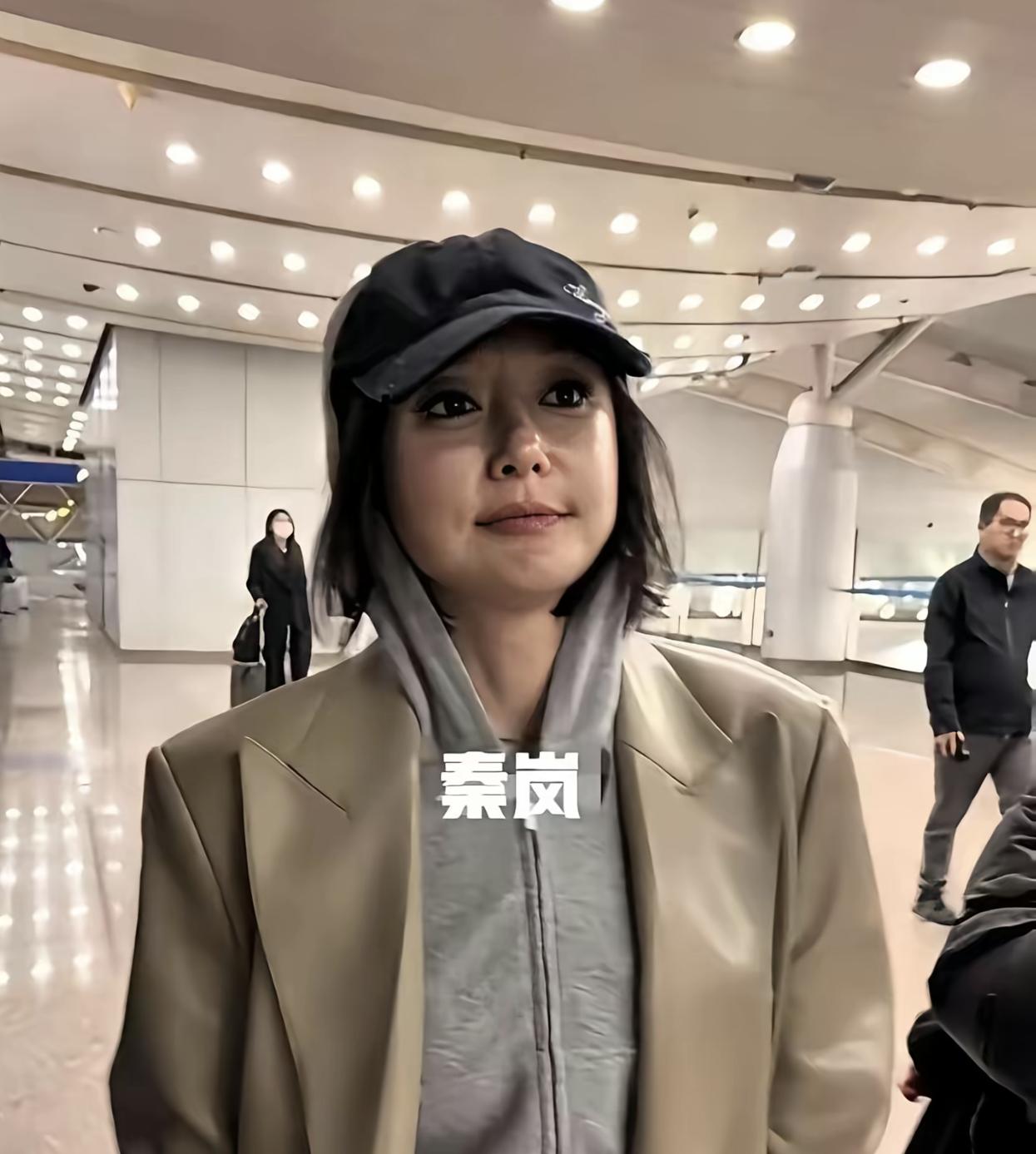 都以为秦岚非常好看，不化妆去掉美颜和滤镜，和普通人没什么区别。