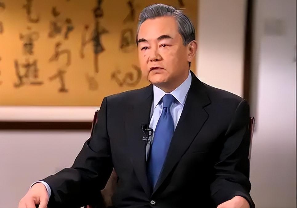 中方挂断5国电话，美航母主动后撤，特朗普担心的事发生。


中东局势急剧升级的导