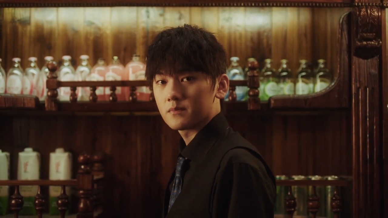 杰克爱给老符文战场拍个片子，不光献出经典回眸，还搬出调酒师皮和EZ皮脸两边阴影打