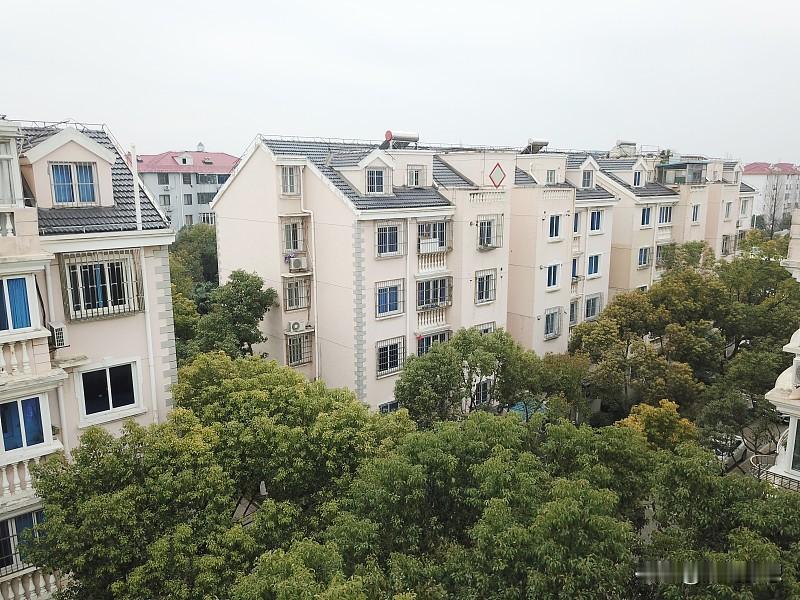 一线城市房价是否触底，这事儿还真不好说。从数据看，2026年7月一线城市商品住宅