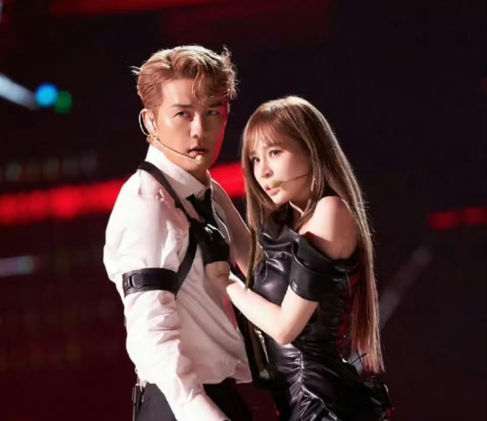 王心凌吴克群恋爱了？男帅女美挺般配的！

其实两人之前就是朋友，如今走到一起也没