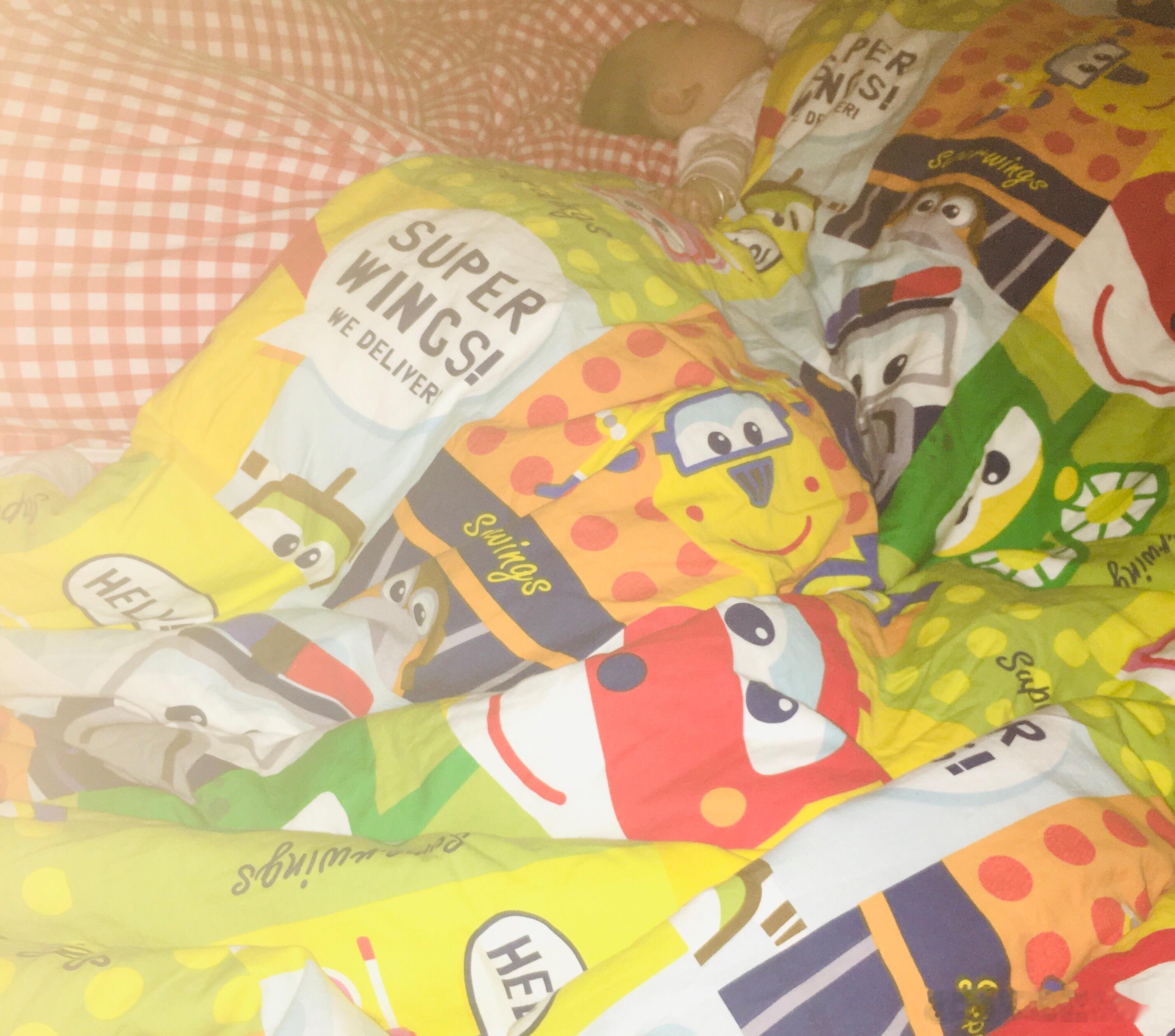 2026育儿胖娃还在睡！床头在右边，大胖娃睡觉，360度旋转