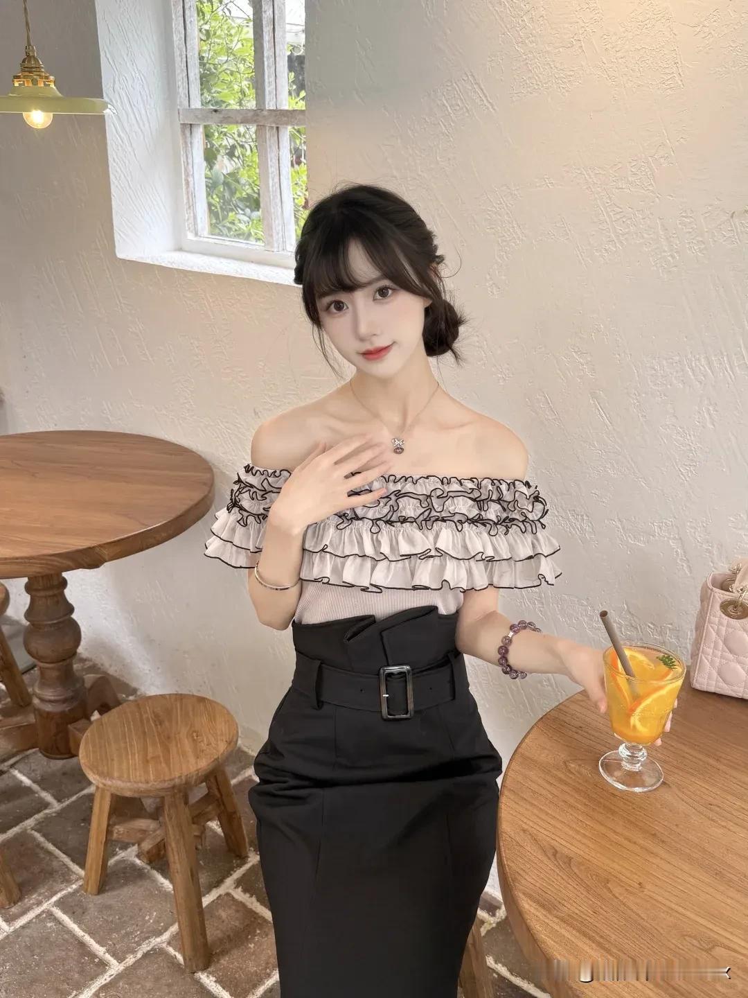 喝杯果汁拍拍照～