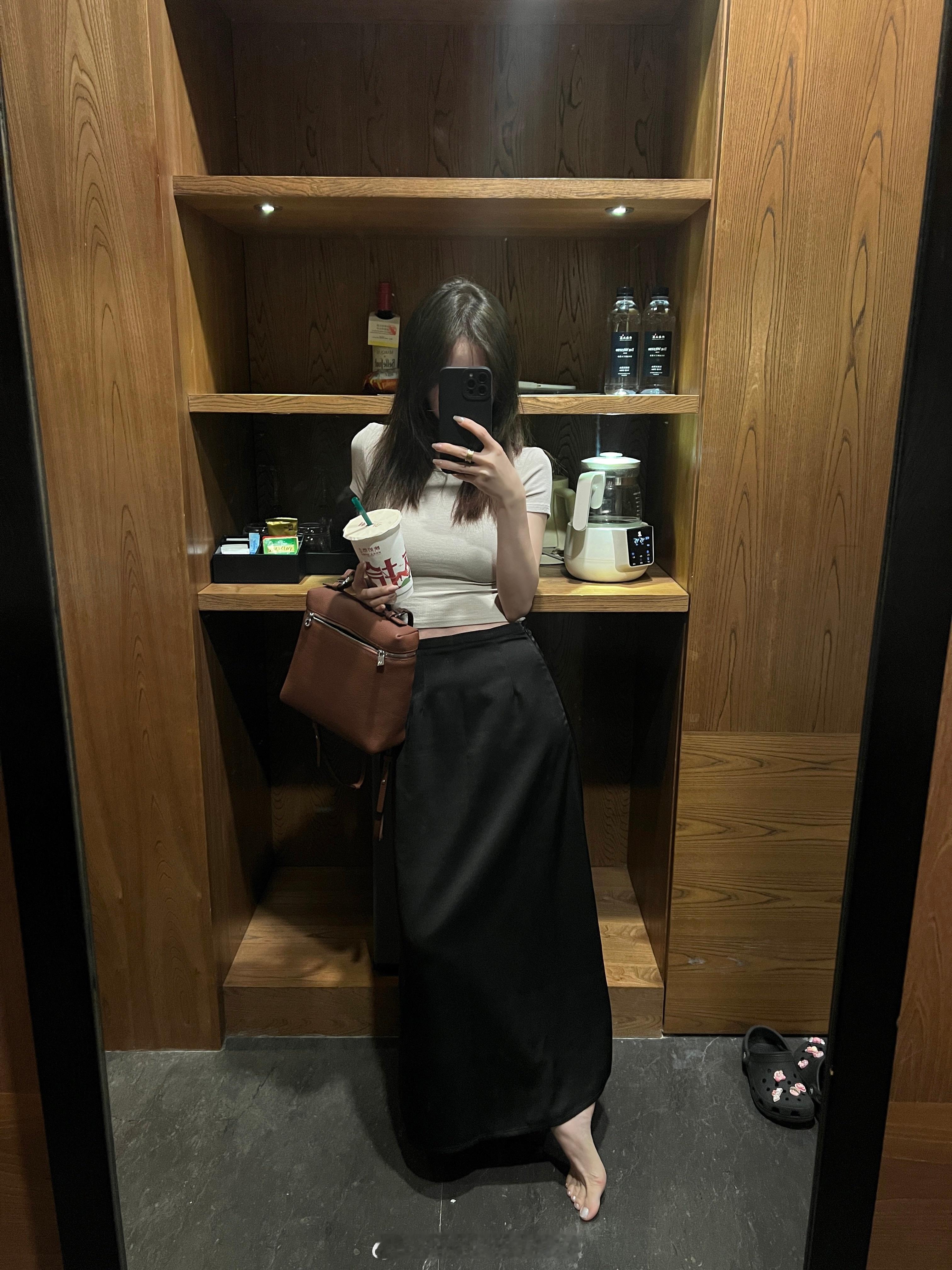 我的姐妹们今晚20:00上新哈一会抽奖[打call] ​​​