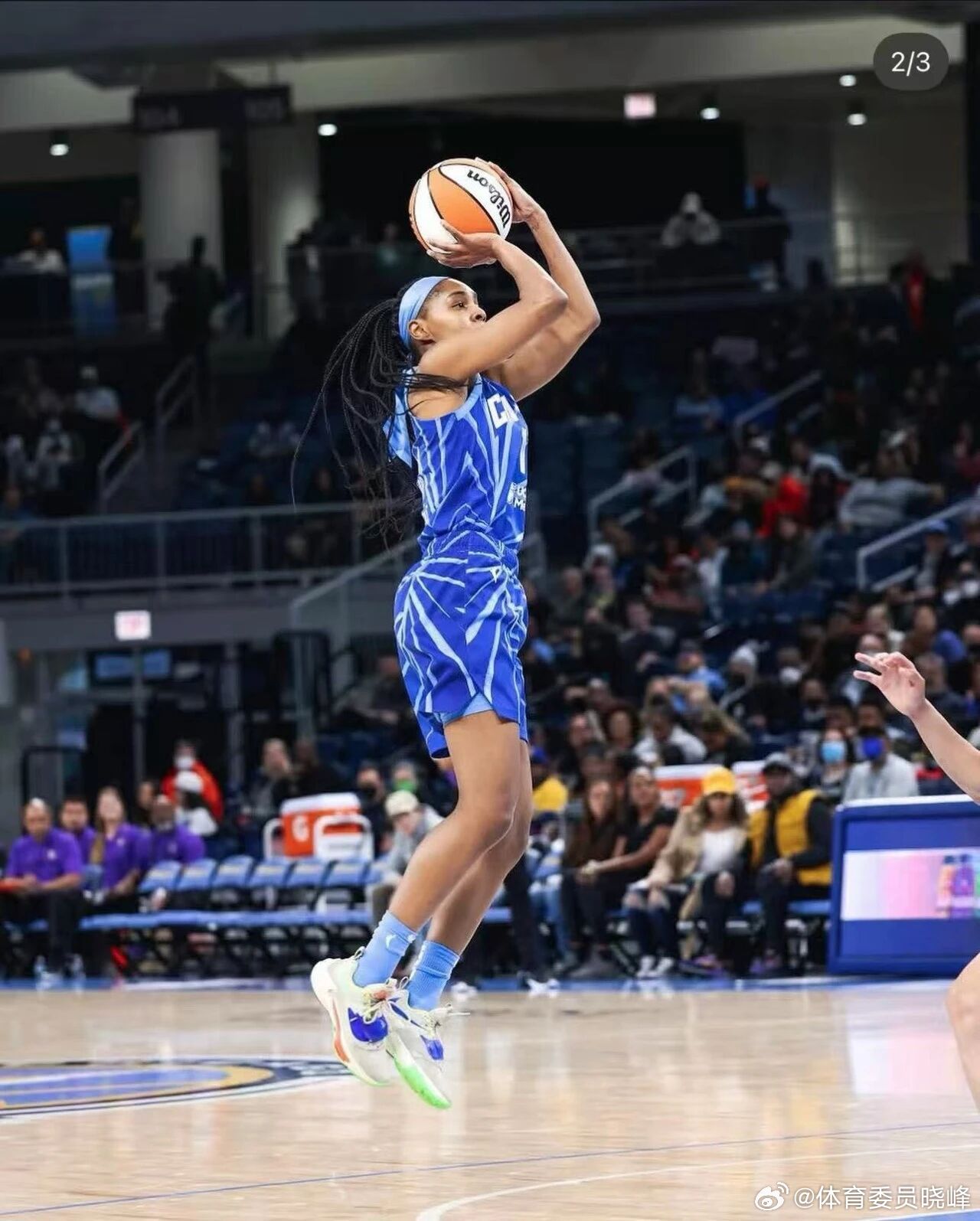 辽宁大连文旅女篮重磅官宣！戴斯特尼·斯洛科姆、派克·泰勒双外援正式加盟！季后赛首