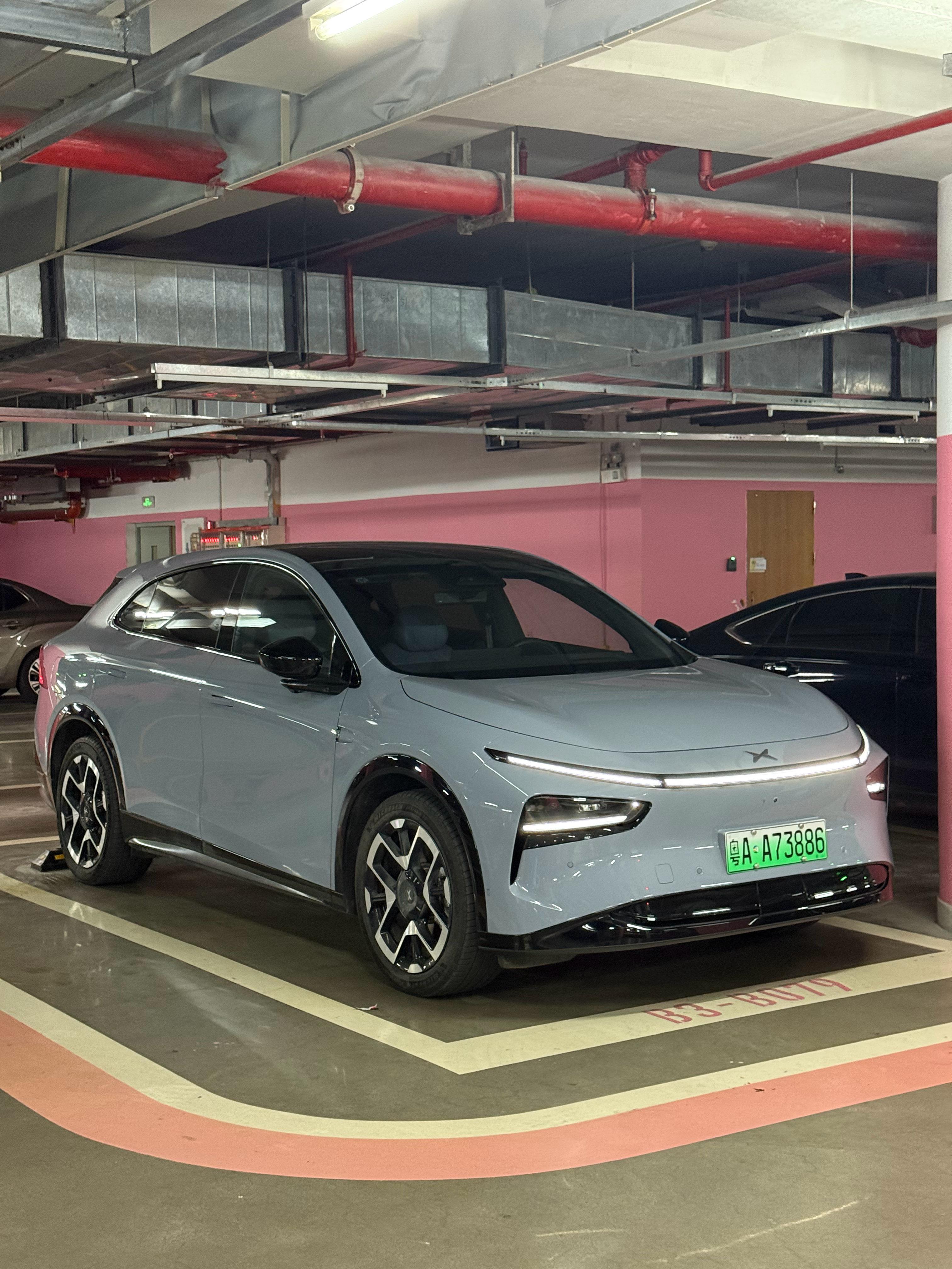 鹏子的研发大部队在二代 VLA 上，XOS585 这个版本，主要是连个目的，1.