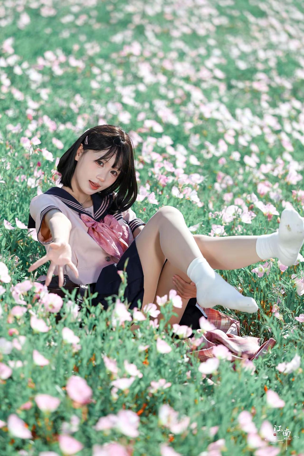 佳能r62加rf70-200 2.8。jk穿搭真的是一种感觉 粉花与水手服 jk