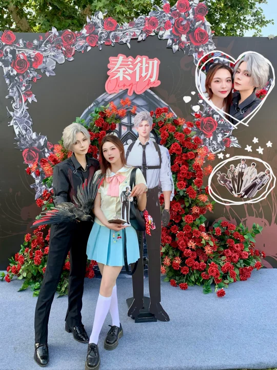 破次元壁了家人们。。。😨和秦彻合上影了📸