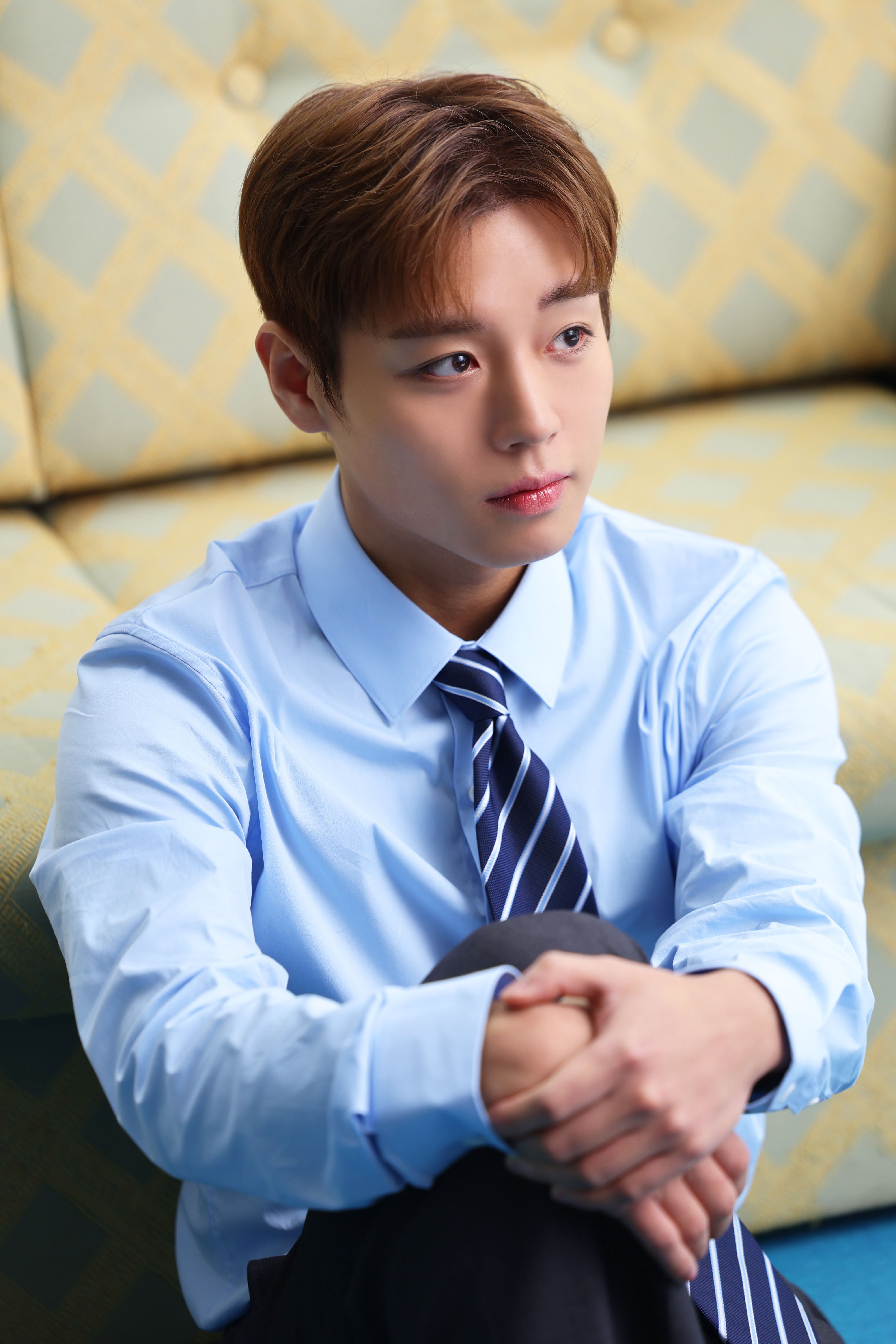 朴志训 ✨ 陪朴志训走花路 260810 Bstage/ YY Naver Po