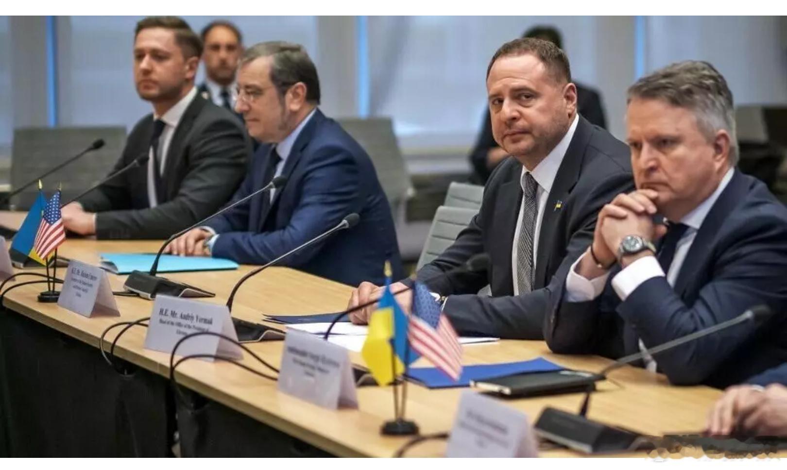 阿布扎比密谈聚焦“19点”俄乌和平新方案 美国ABC新闻：关键条款待定据美国和英