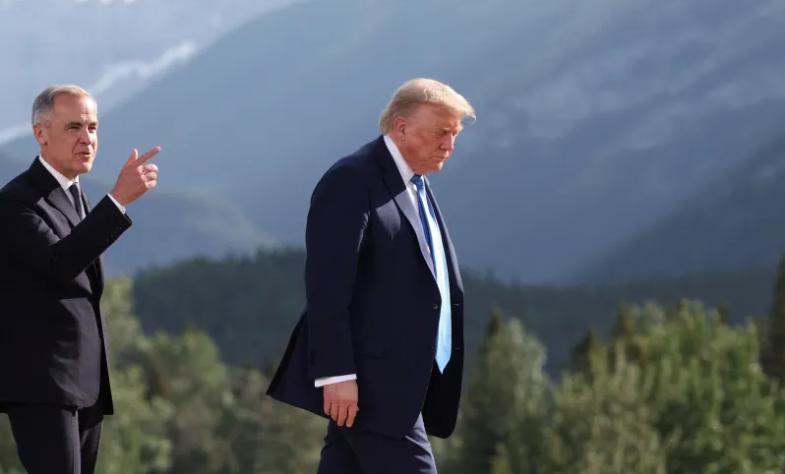 这次，特朗普耳朵保不住了。