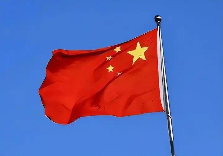 [月亮]2025年，没有哪个国家还能撼动中国的地位了。十年前，大家都觉得中国的军