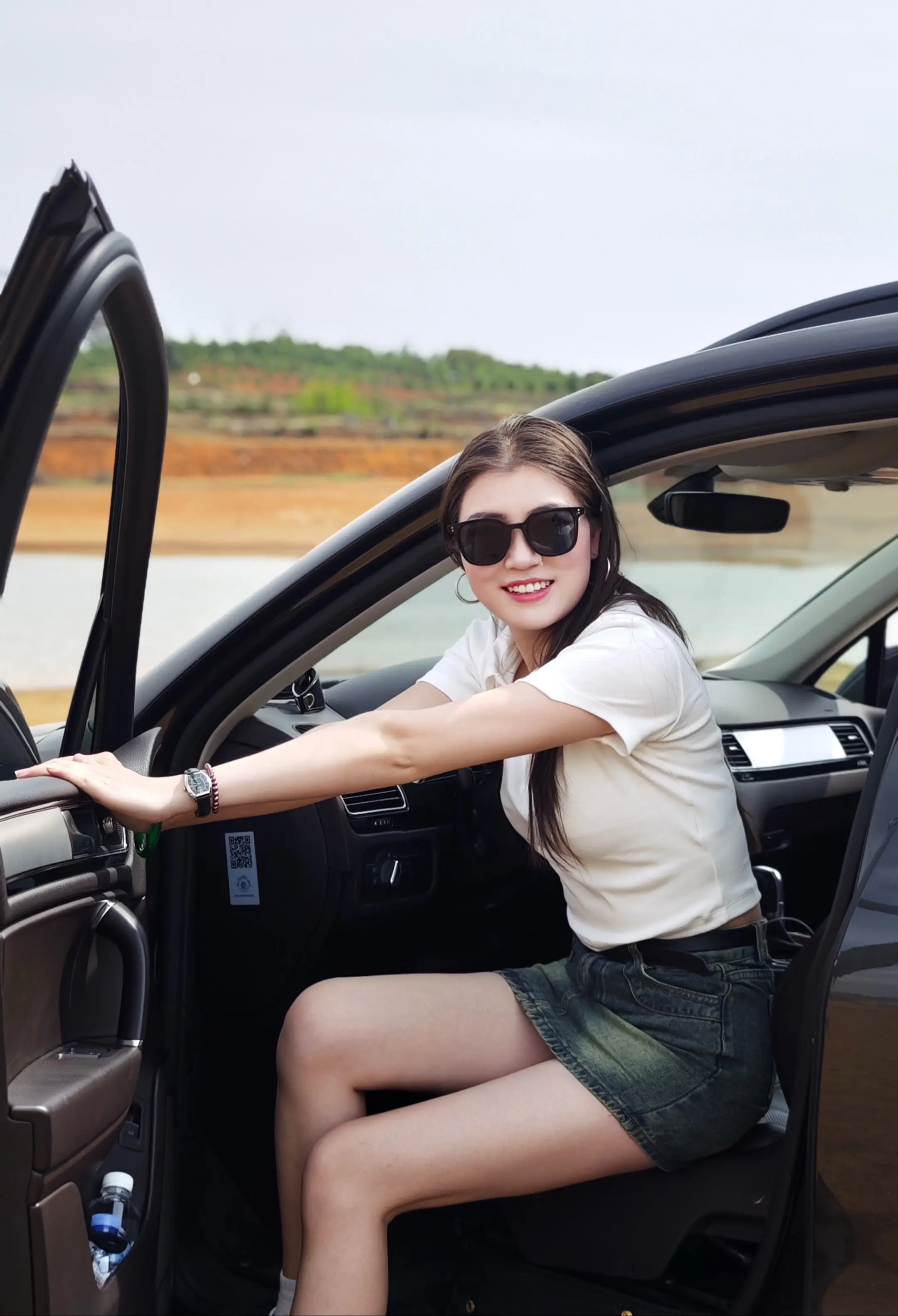 不要看惯了网上学的的优质生活，就忘了自己是哪个村的。