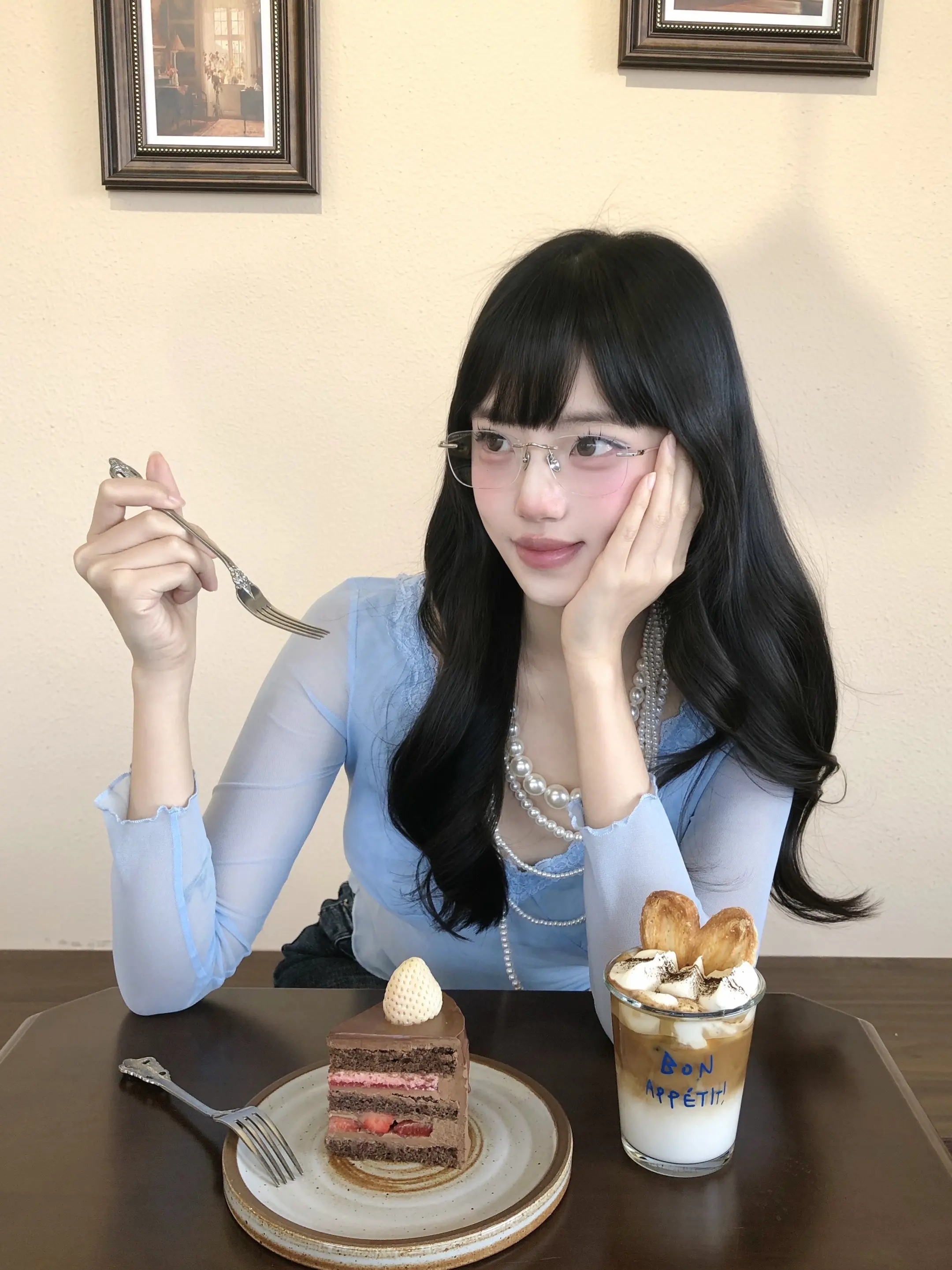 无框眼镜氛围感的神。