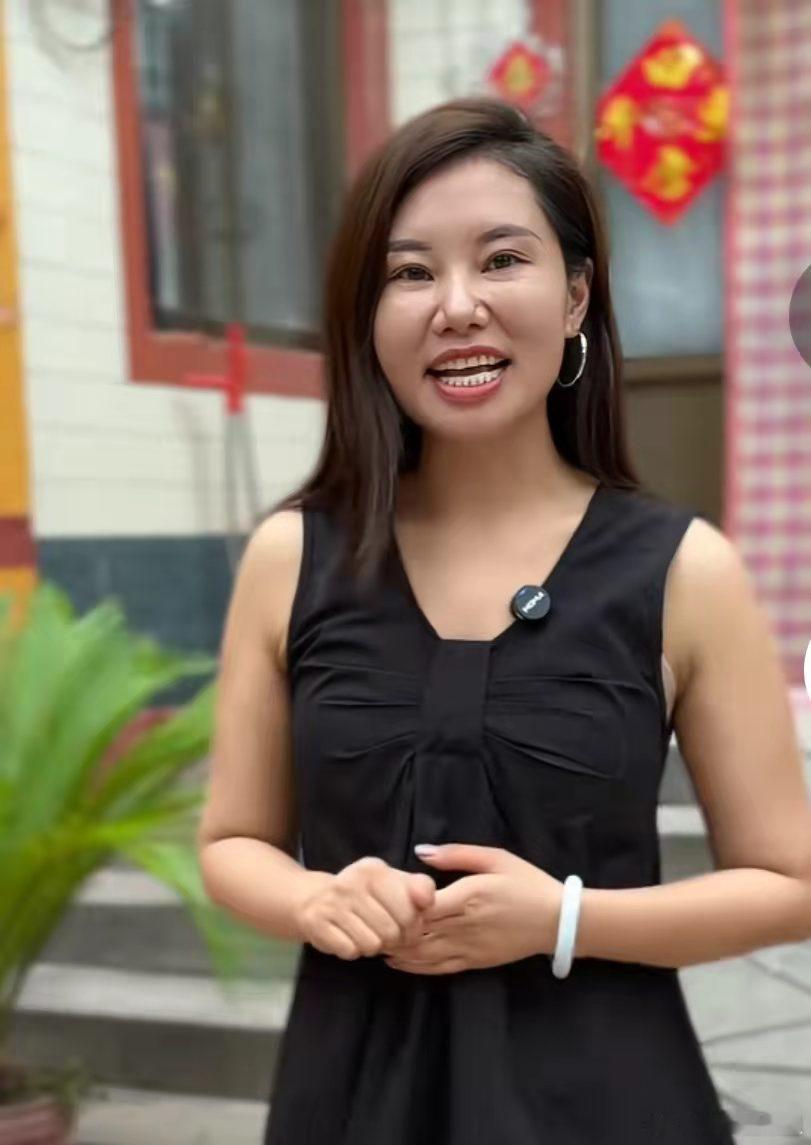 杨妞花鼻子这是怎么了？？ ​​​