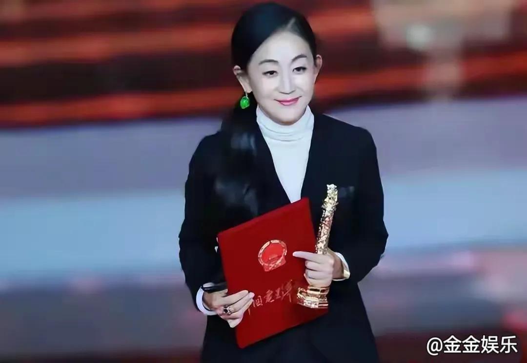 61岁的陈瑾，以20年不吃米饭的饮食“禁令”和与哥哥相约不婚不育的独特选择，成为