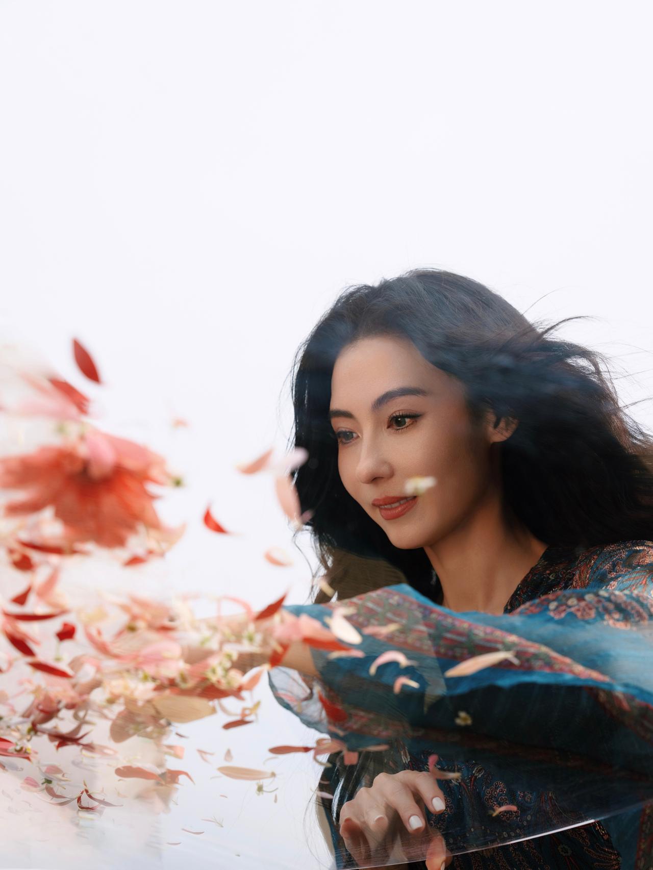 好美的张柏芝 [害羞]