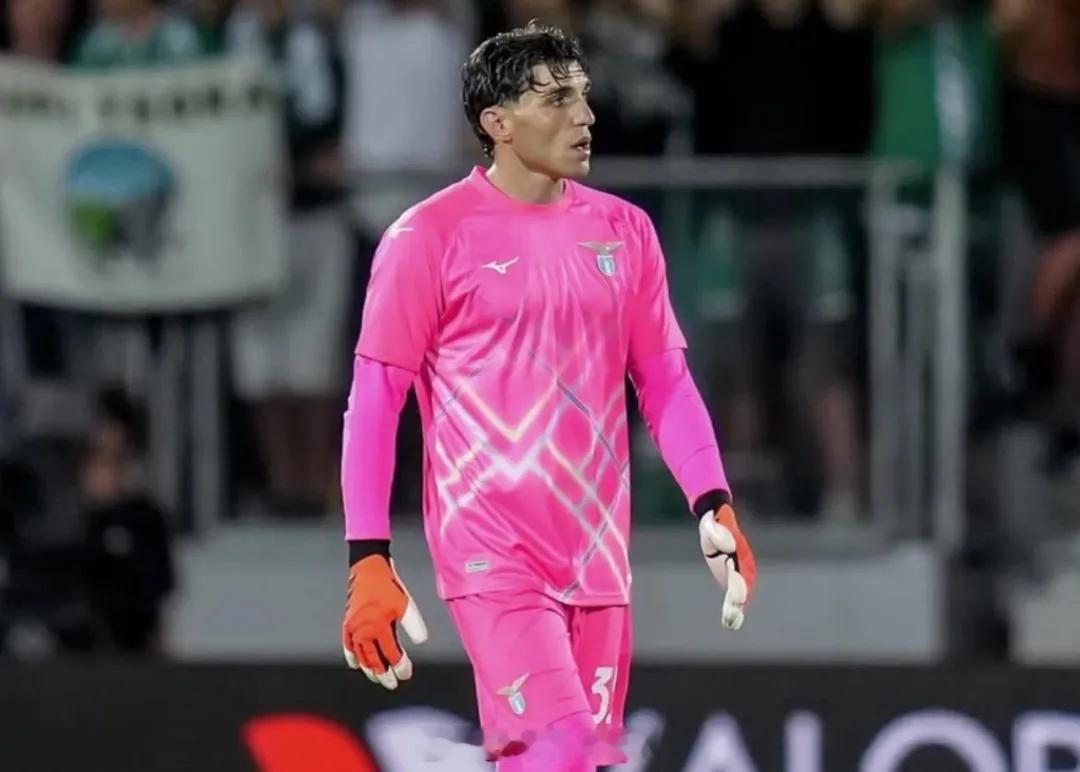 罗马诺消息，伯恩茅斯已经和拉齐奥就克里斯托斯-曼达斯的转会交换了所有文件。租借费