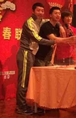 10033在干嘛 