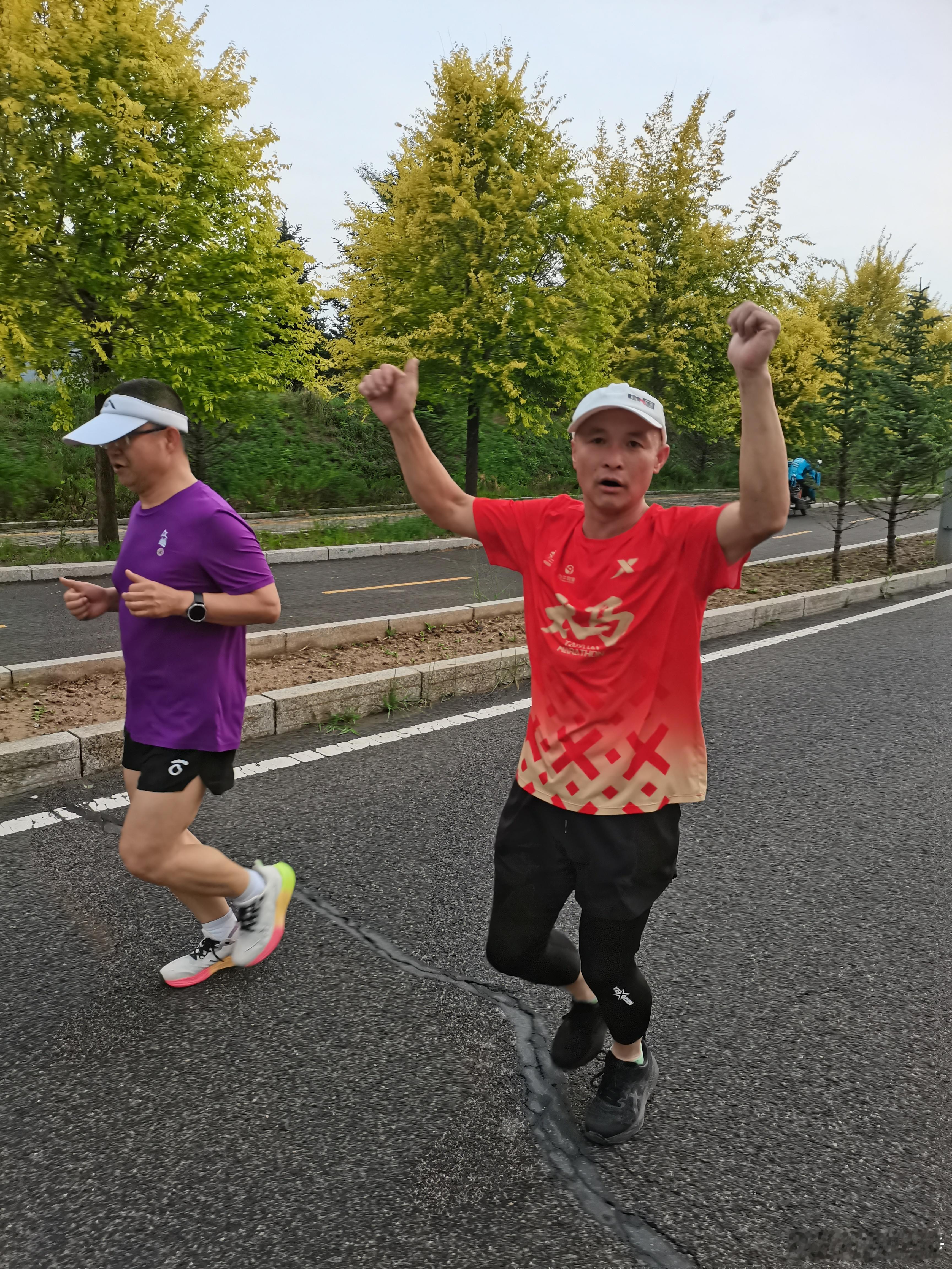2026年6月16日，周二21/10℃，中雨，西南风1级。崇礼黎明脚步向黎亲跑友