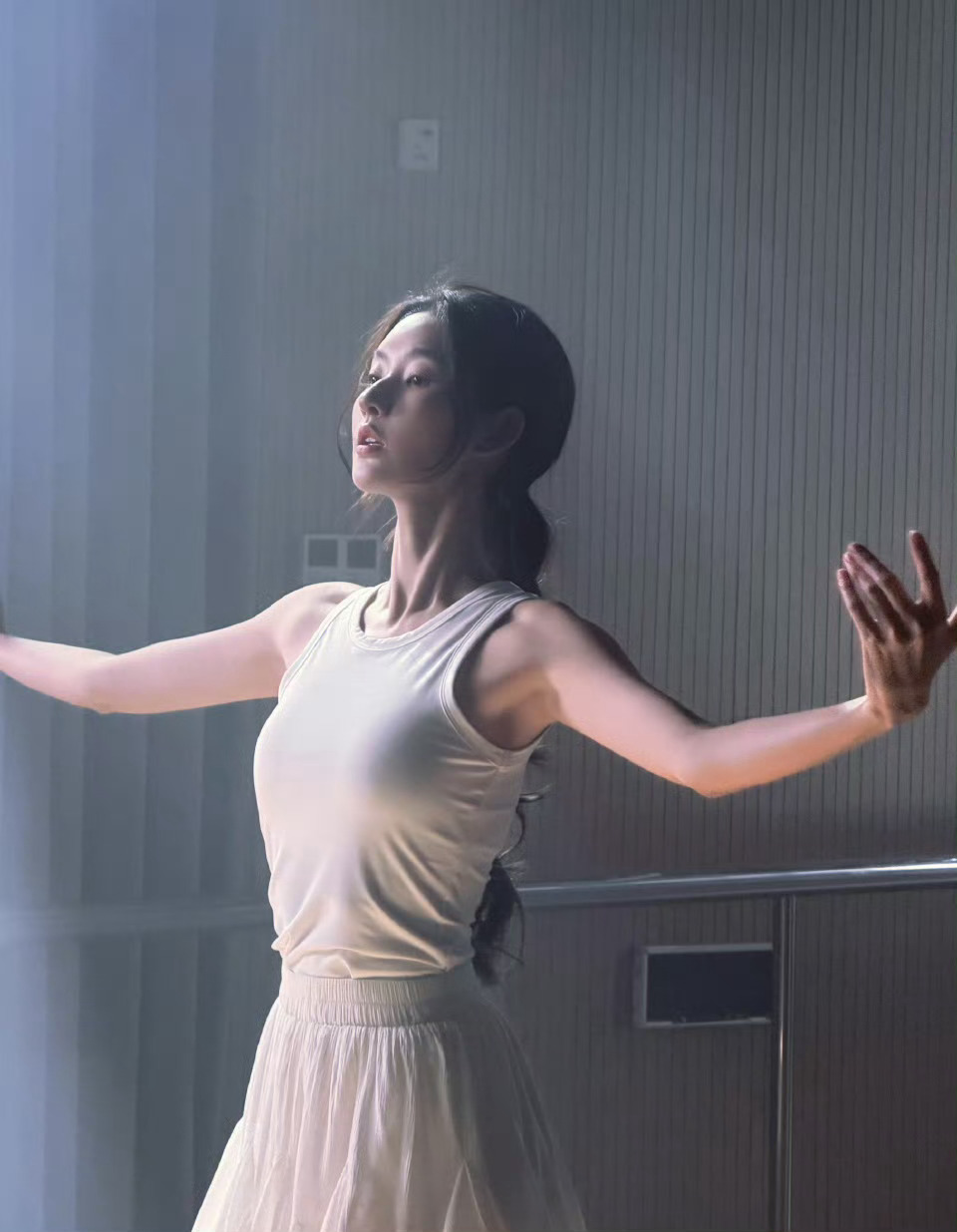 王玉雯你要跳舞吗王玉雯练舞室九宫格王玉雯练舞室九宫格，你要跳舞吗，