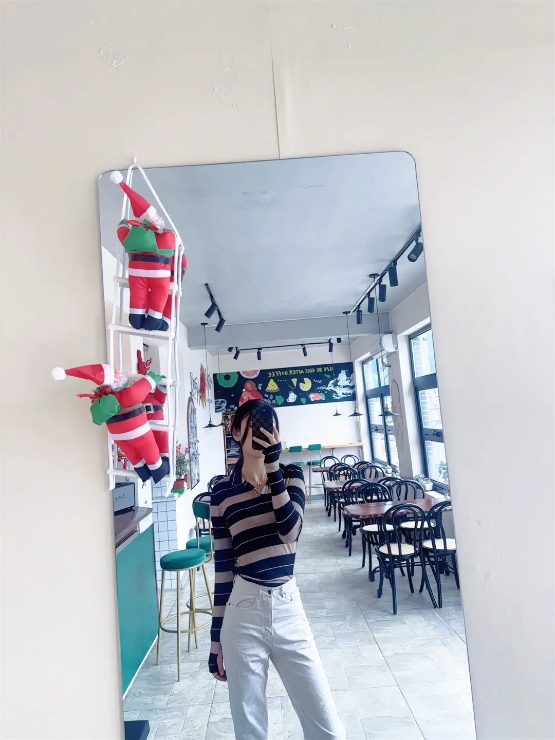 幸与不幸都有尽头，我们都从一惊一乍的孩童变成了冷冷清清的大人