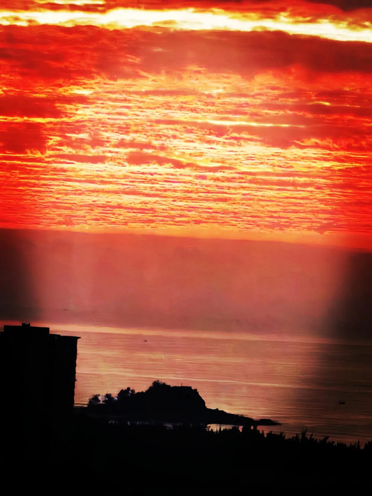 海南龍头岛晨曦#日出时的景象# #海边的早晨🌹#
