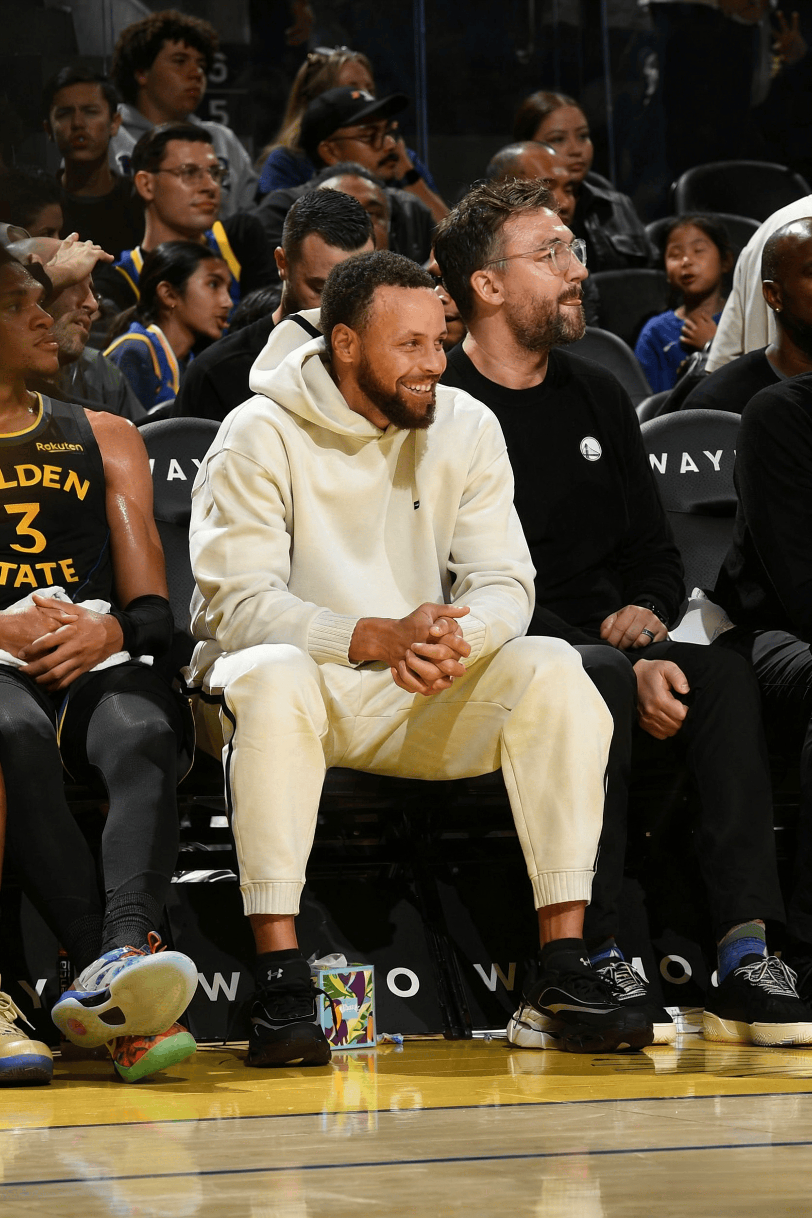 NBA官方更新了最新一期球队实力榜，勇士从上周第6滑落到11位。1、雷霆（上周第