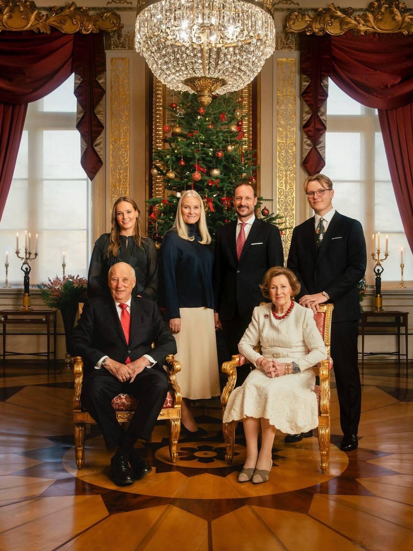 挪威王室 🇳🇴2月3日，挪威议会投票决定是否保留君主制，141名议员赞成维持