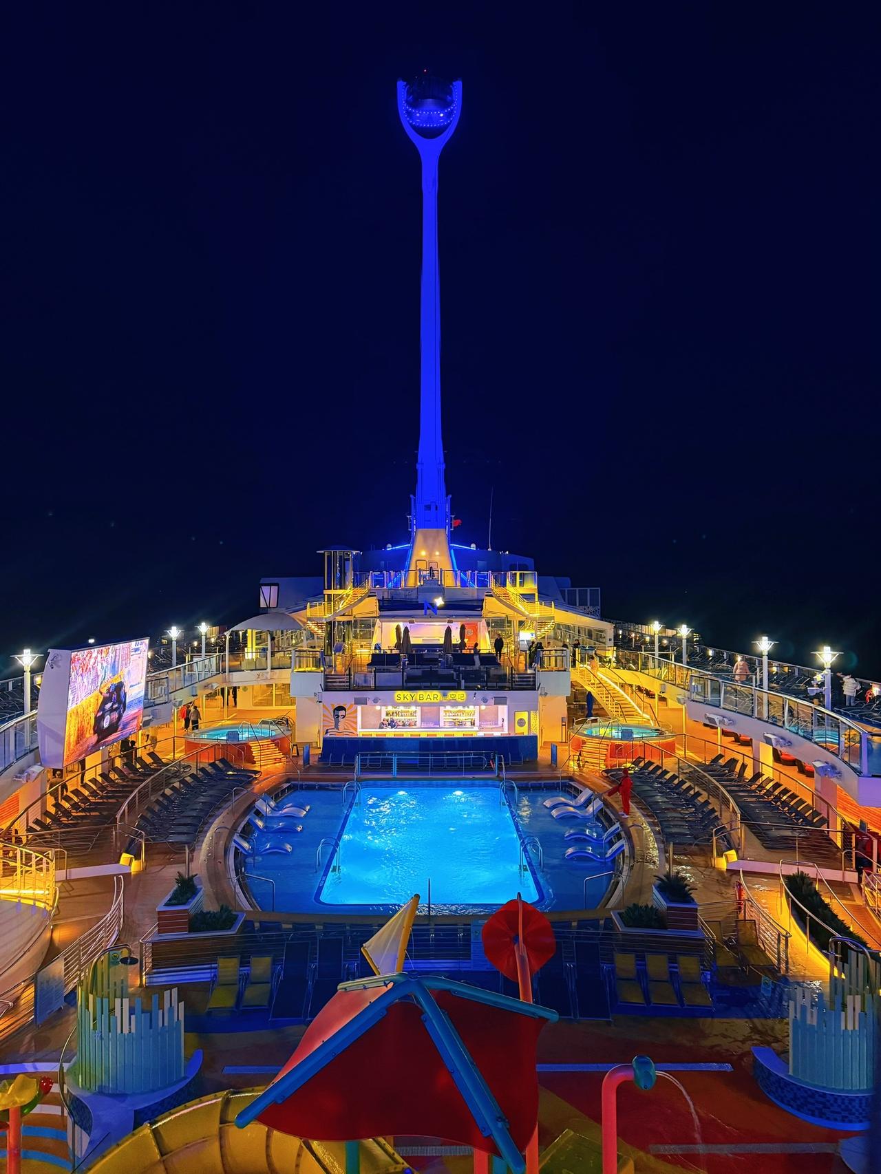 🛳️开启游轮旅行～

乘坐@皇家加勒比海洋光谱号 
目的地：韩国首尔

解锁六