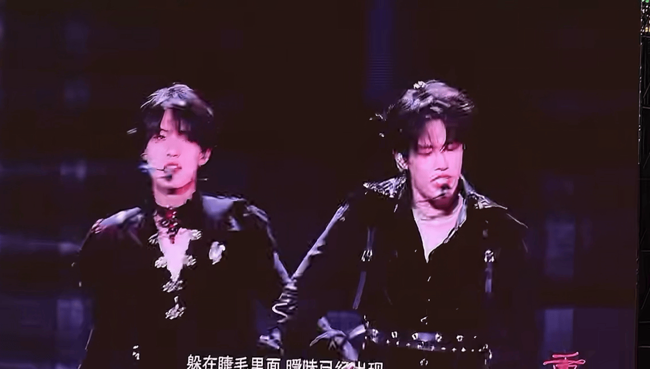 差点就亲上了你们知道吗！！！ ​​​