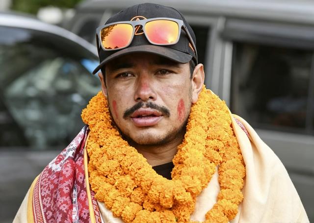 噩耗传来！传奇登山家普尔贾带队10人登山队全部遇难
 
当地时间7月30日，巴基