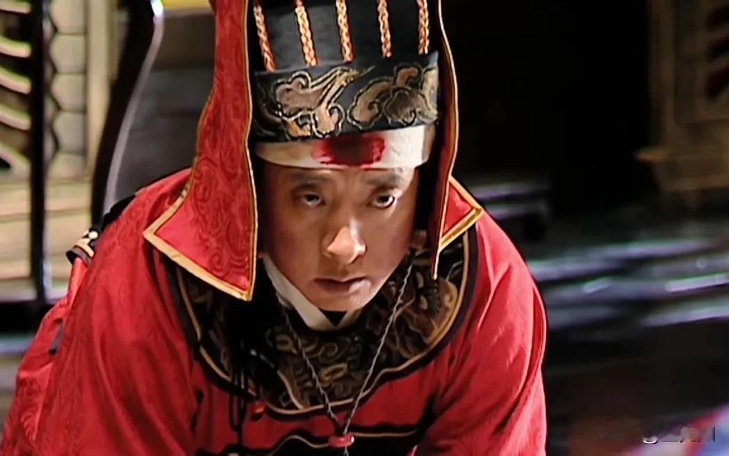 《大明王朝1566》陈洪扮演者刘立伟说，一开始张黎让自己演的是冯保，但是试完妆之