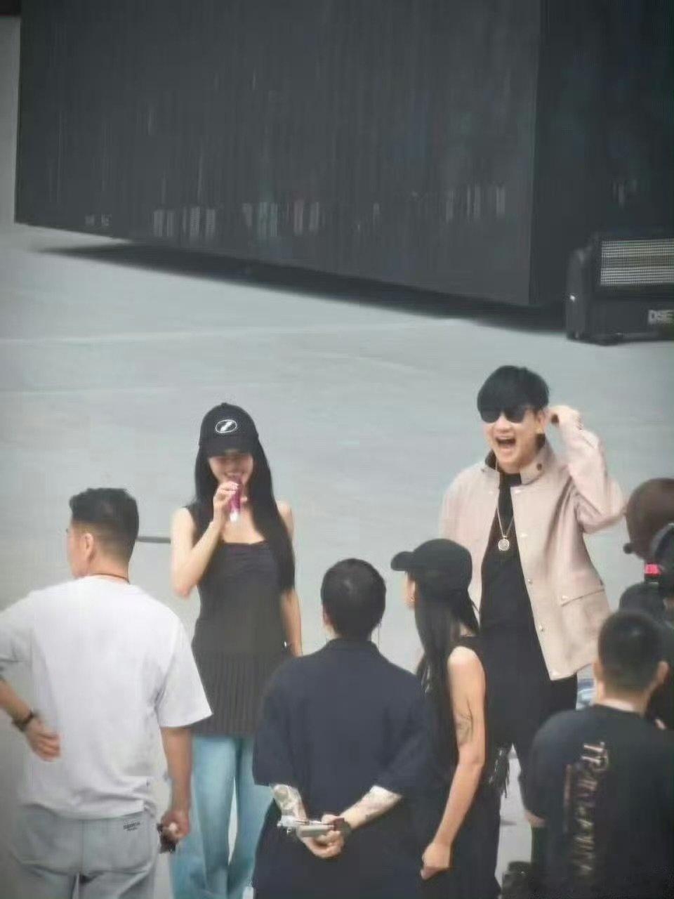 蔡依林林俊杰彩排照蔡依林演唱会嘉宾是林俊杰蔡依林林俊杰彩排照，哇哦开始彩排了 