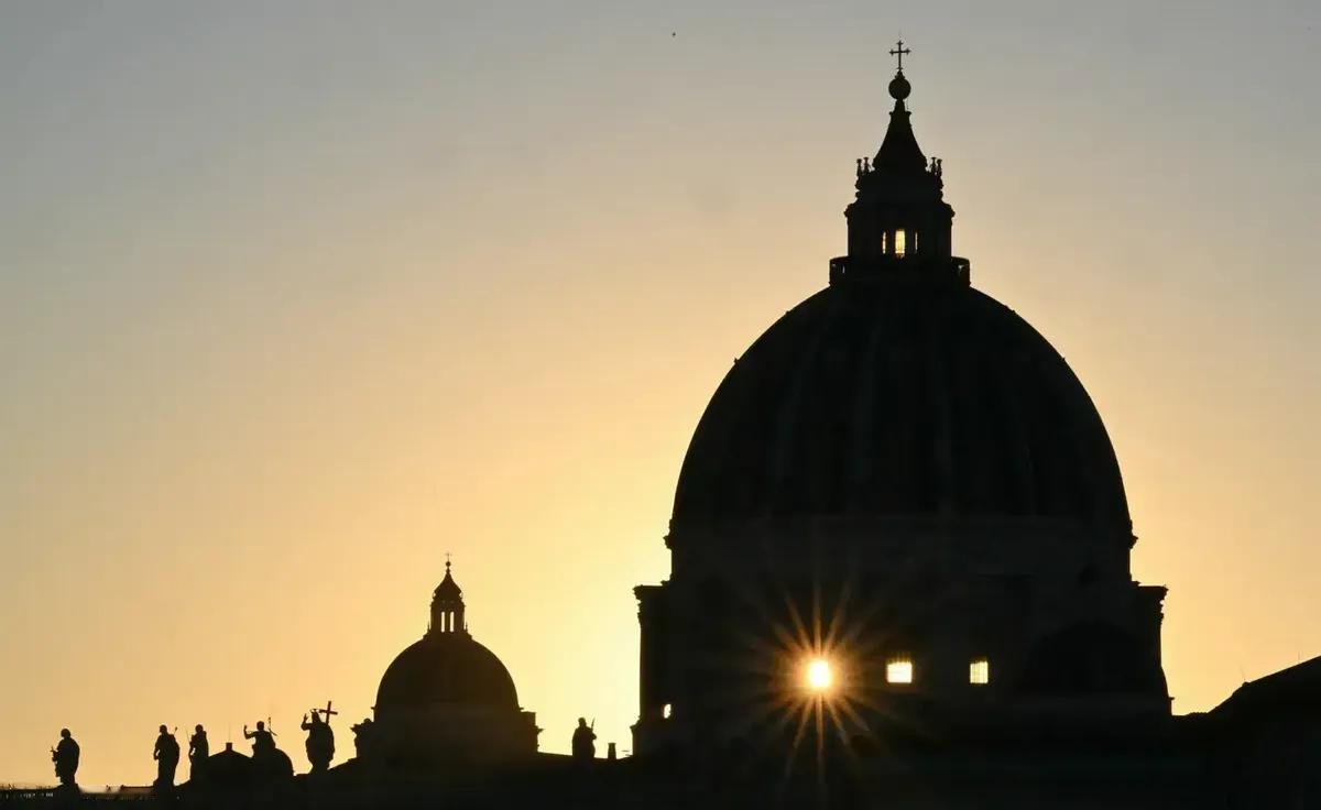 欧盟内讧爆发！意大利联合三国强硬反对2100亿援乌计划
欧盟内部对于如何使用被冻